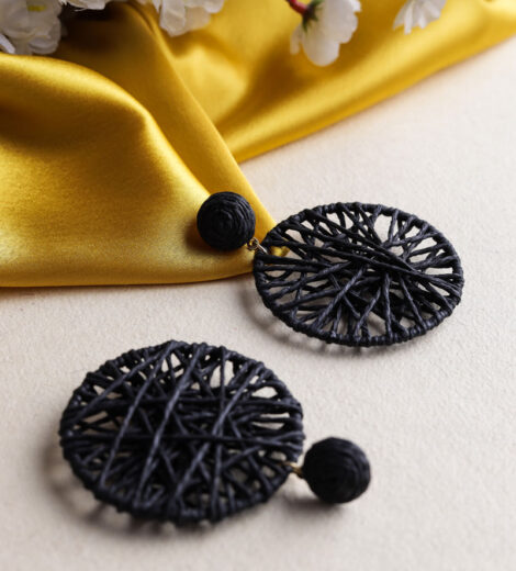 Geometric Thread Winding Mesh Earrings