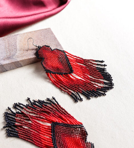 Red Black Brick Stitch Minimalist Fringe Beaded Earrings | Dangle Earrings
