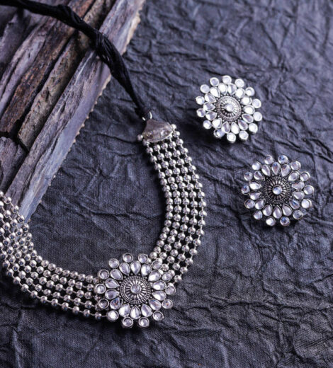 Silver Metal Crystal Choker Set